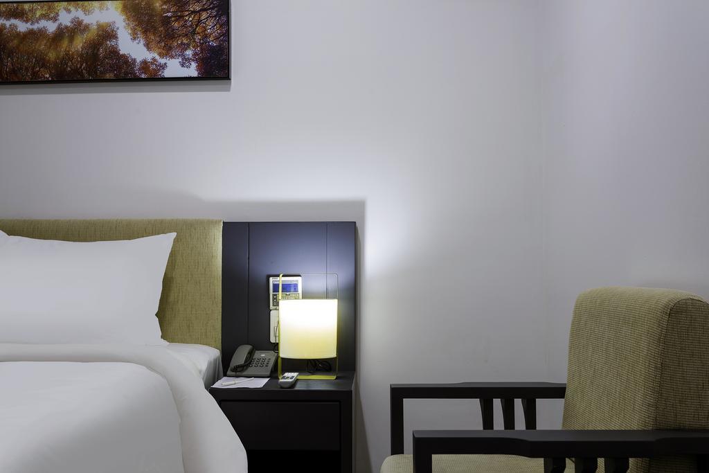 Calista Sai Gon Hotel Ho Chi Minh-stad Buitenkant foto